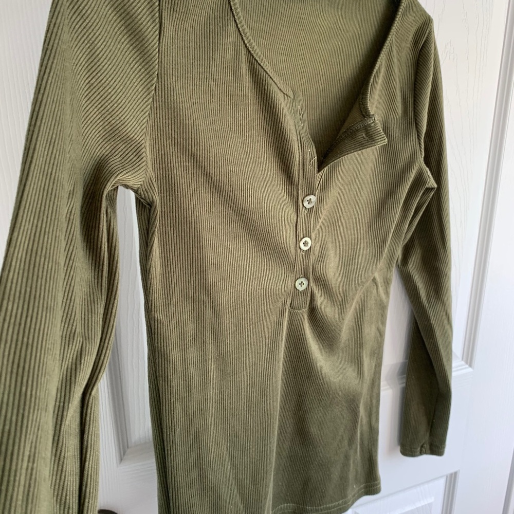 Henley top! - Picture 2 of 3